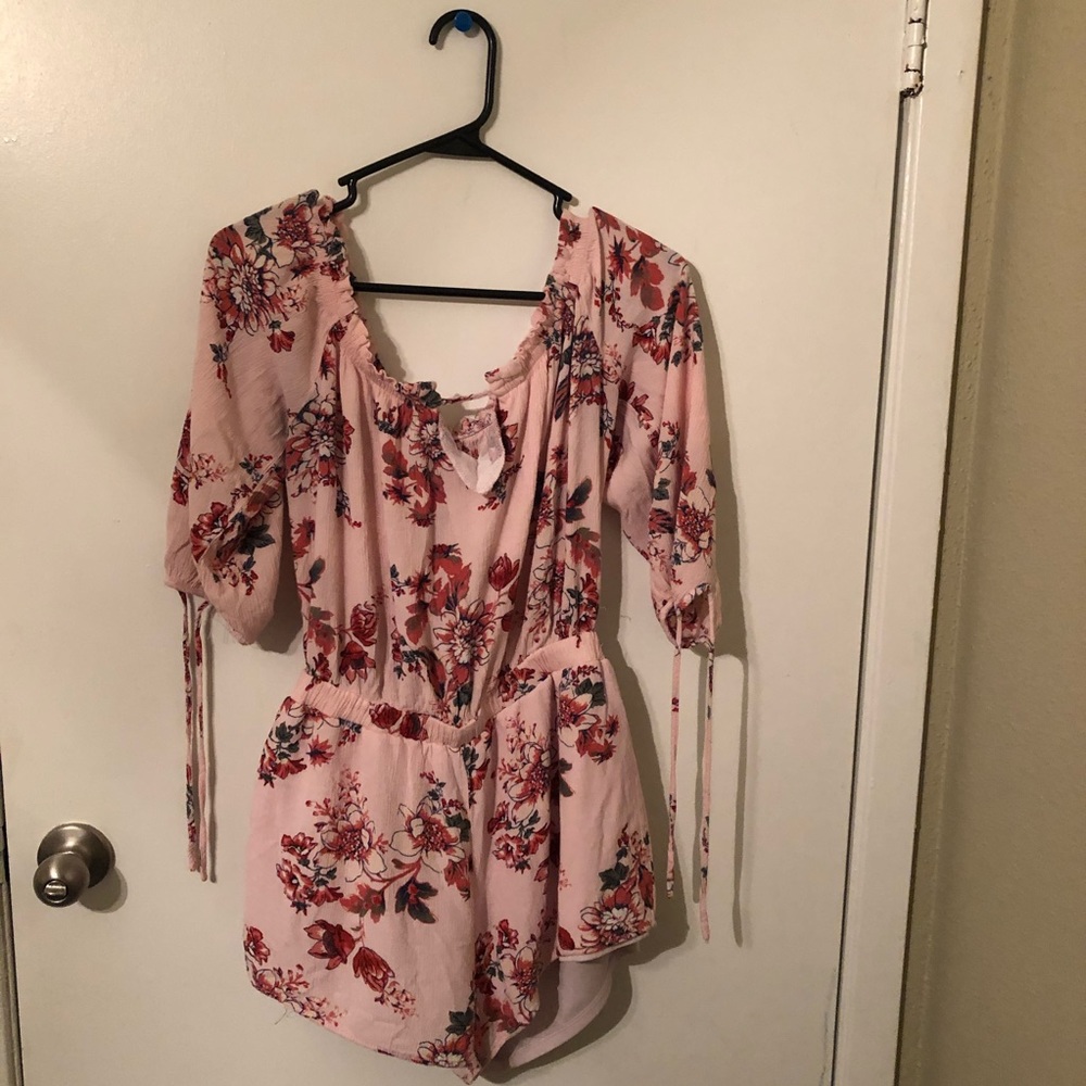 Active USA Floral tunic blouse
